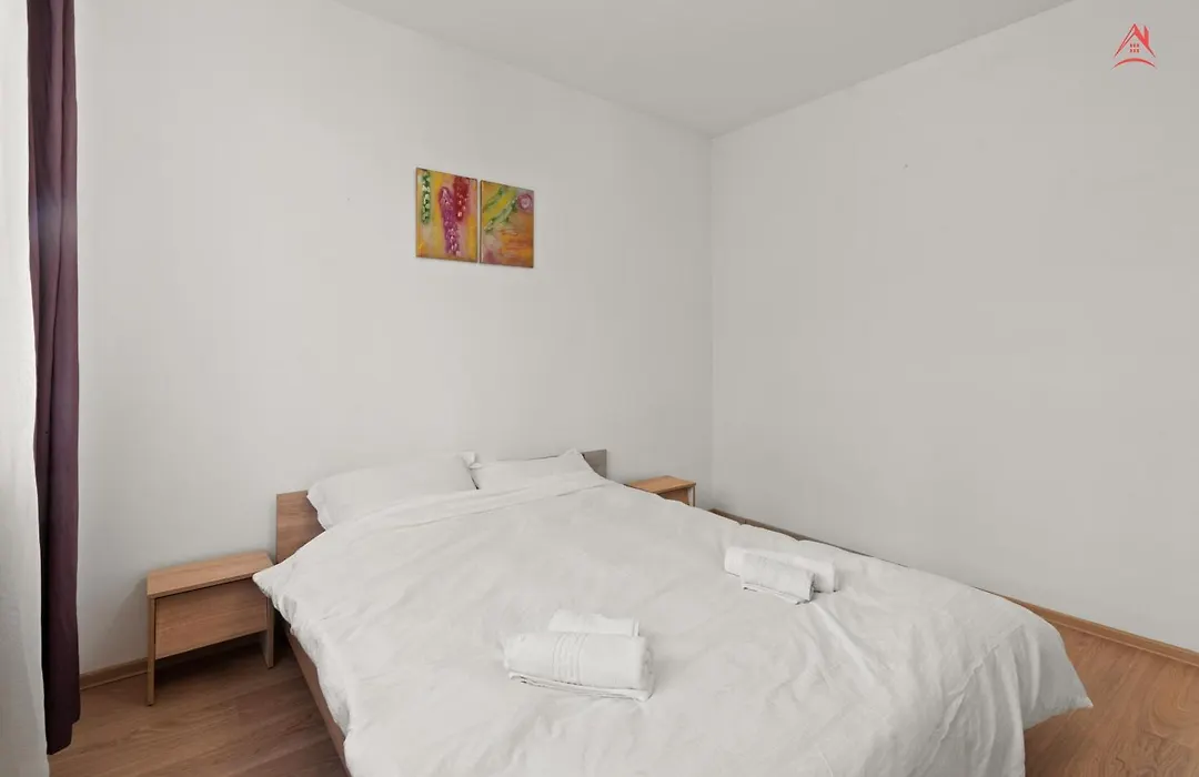 Convenient Gara De Nord Apartment-1